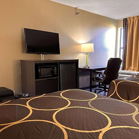 ซูเปอร์ 8 บาย วินด์แฮม เบลล์ฟองเทน Hotel Bellefontaine ภายนอก รูปภาพ