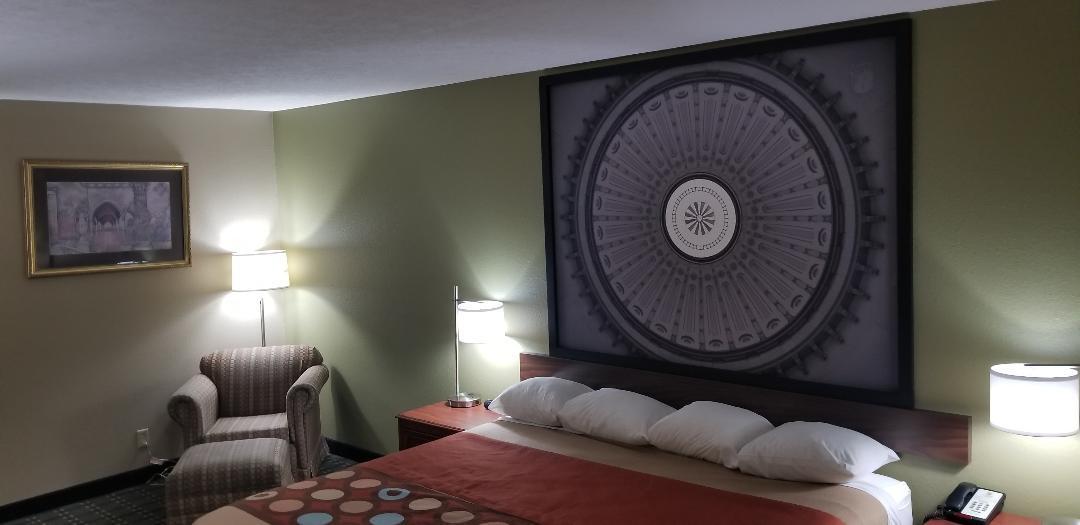 ซูเปอร์ 8 บาย วินด์แฮม เบลล์ฟองเทน Hotel Bellefontaine ภายนอก รูปภาพ