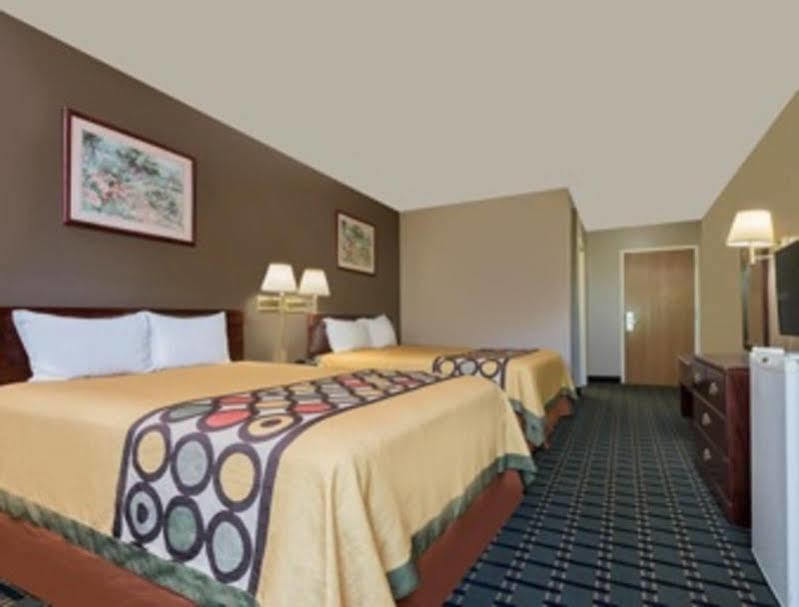 ซูเปอร์ 8 บาย วินด์แฮม เบลล์ฟองเทน Hotel Bellefontaine ภายนอก รูปภาพ